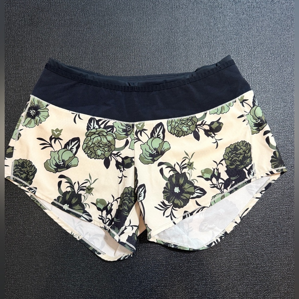 Oiselle Toolbelt Running Shorts Size 6